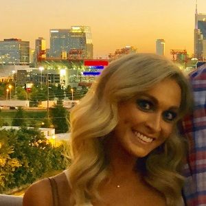 Meet your Posher, Courtney